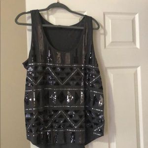 Gray blouse with cool sequin pattern
